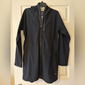 Mountain Hardwear Black Long Hooded Women's Coat iconic stretch parka